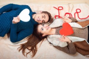 同窓会で恋愛 40代で出来る時 関係が発展するパターン5つ 恋愛up